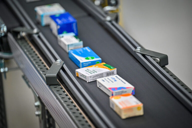 How HubRx Works | Automated Dispensing for Pharmacies